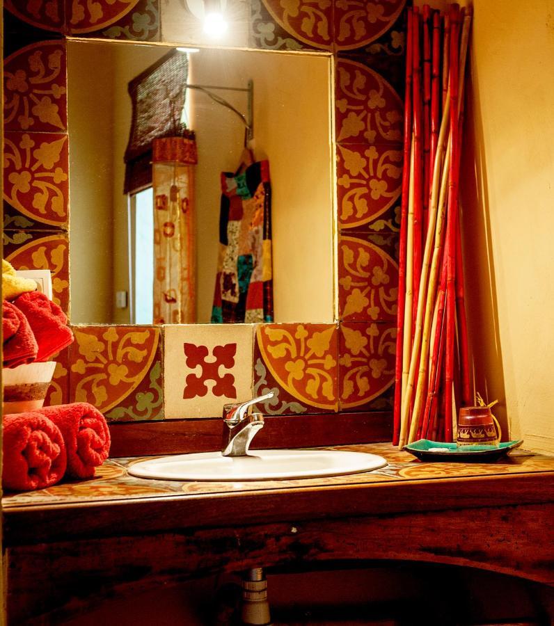 Demeure De Digoine "Chambre D'Hotes" Бур-Сент-Андеоль Экстерьер фото