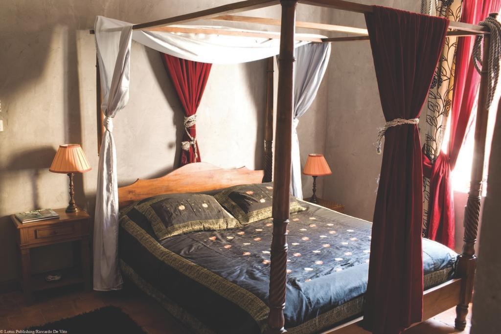Demeure De Digoine "Chambre D'Hotes" Бур-Сент-Андеоль Экстерьер фото